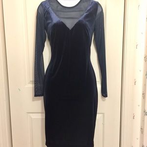 Women’s velvet long sleeve blue dress